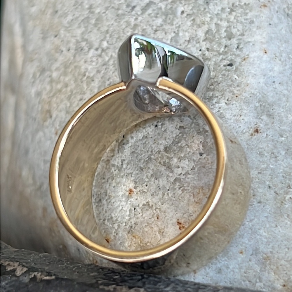 SOLD.   gold and 3.2 carat pear-shaped diamond. - Picture 7 of 11